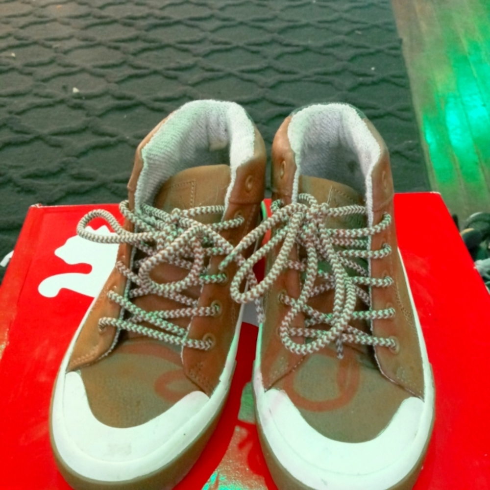 Kids shoes